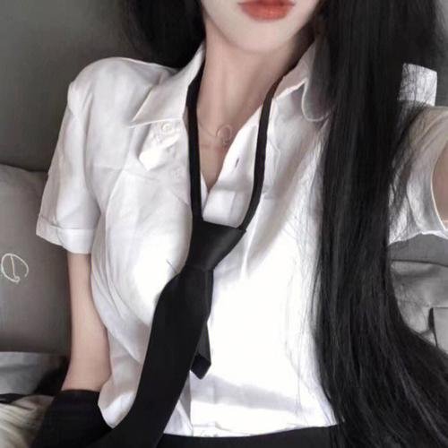 以爱情的名义
